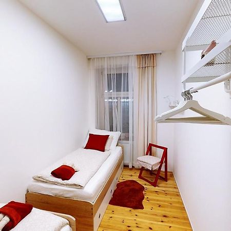 Apartment Wood Wina Bagian luar foto